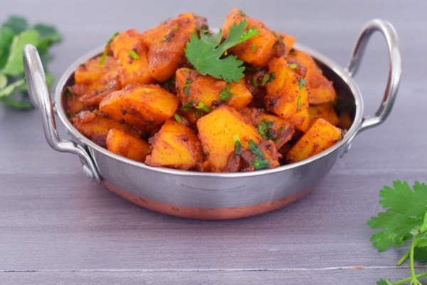 Fragrant and Spicy Bombay Potatoes