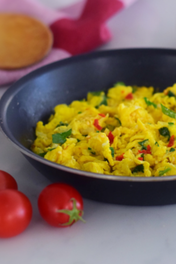Scrambled eggs made the Indian way