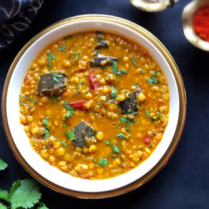 Gram/Chana Dal cooked with brinjal and fragrant spices