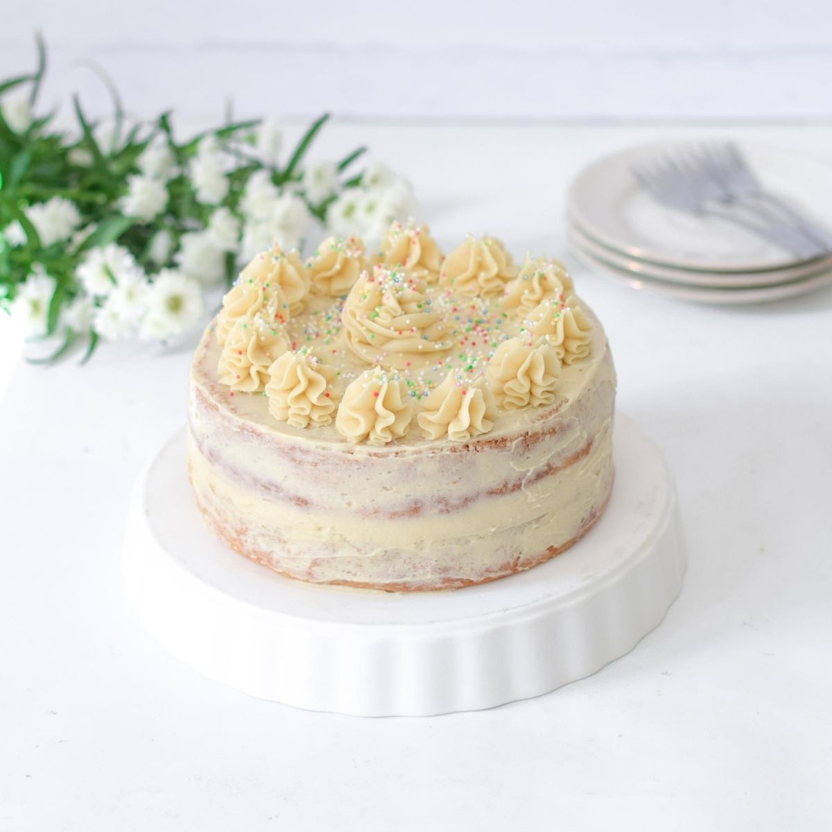 Eggless Vanilla Cake