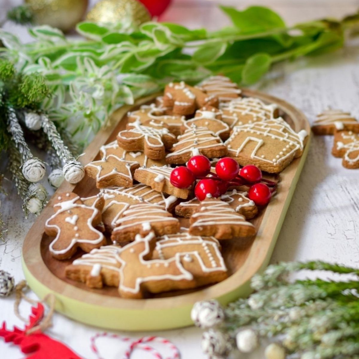 Easy Ginger Bread Cookies on a platter