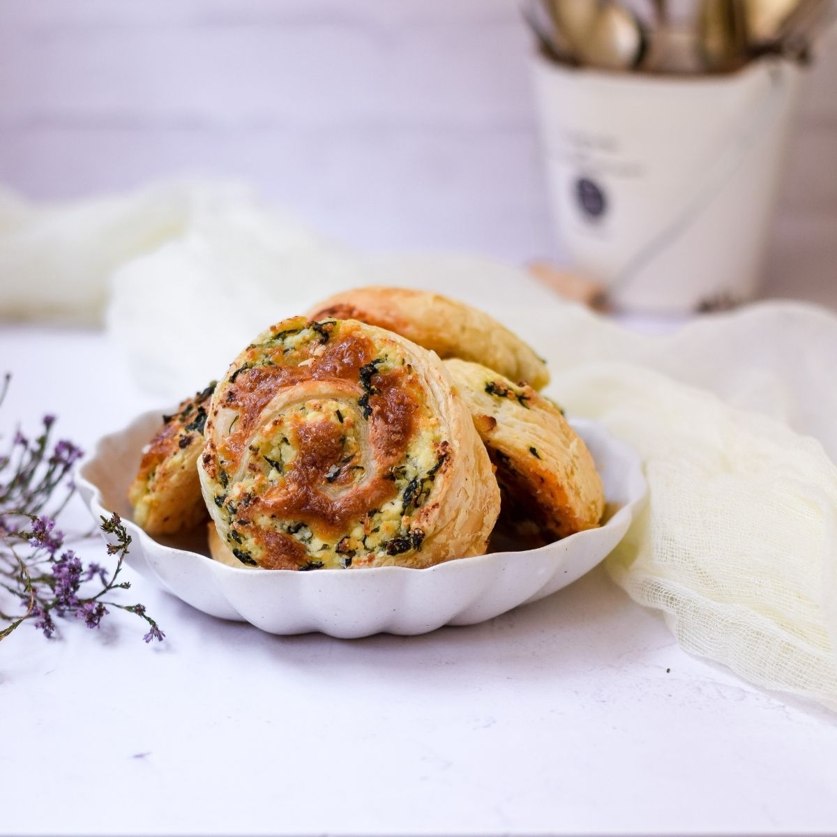 Cheesy Spinach Scrolls