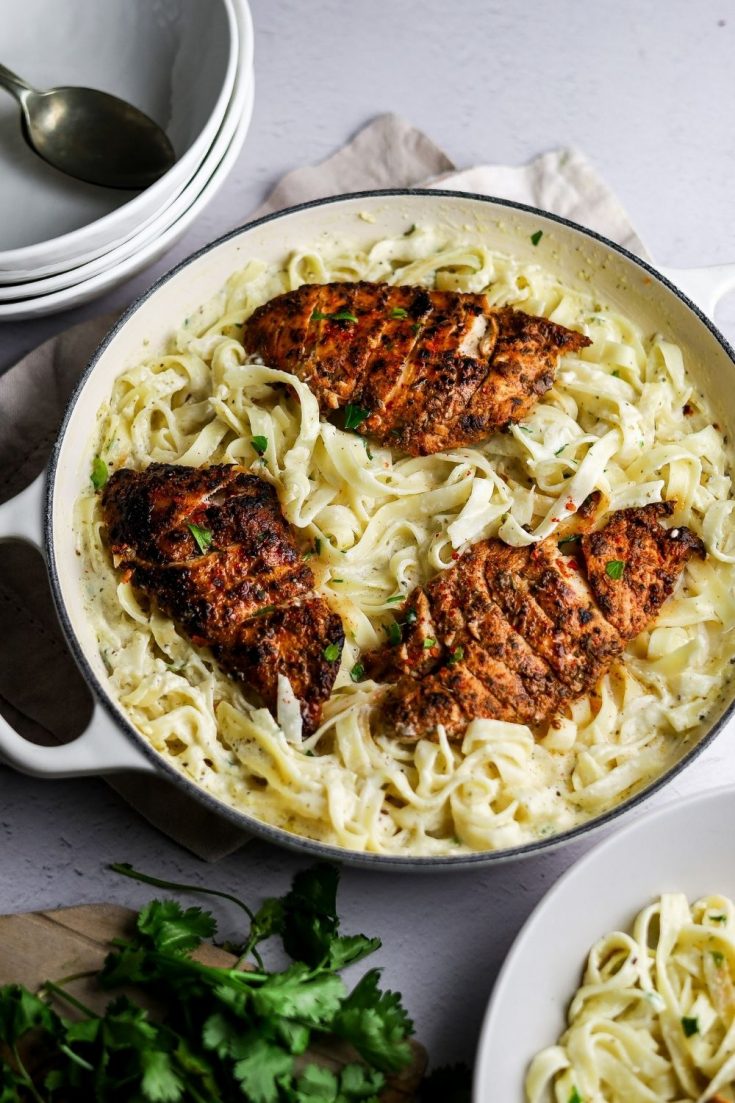 Chicken Alfredo Pasta in a white pot