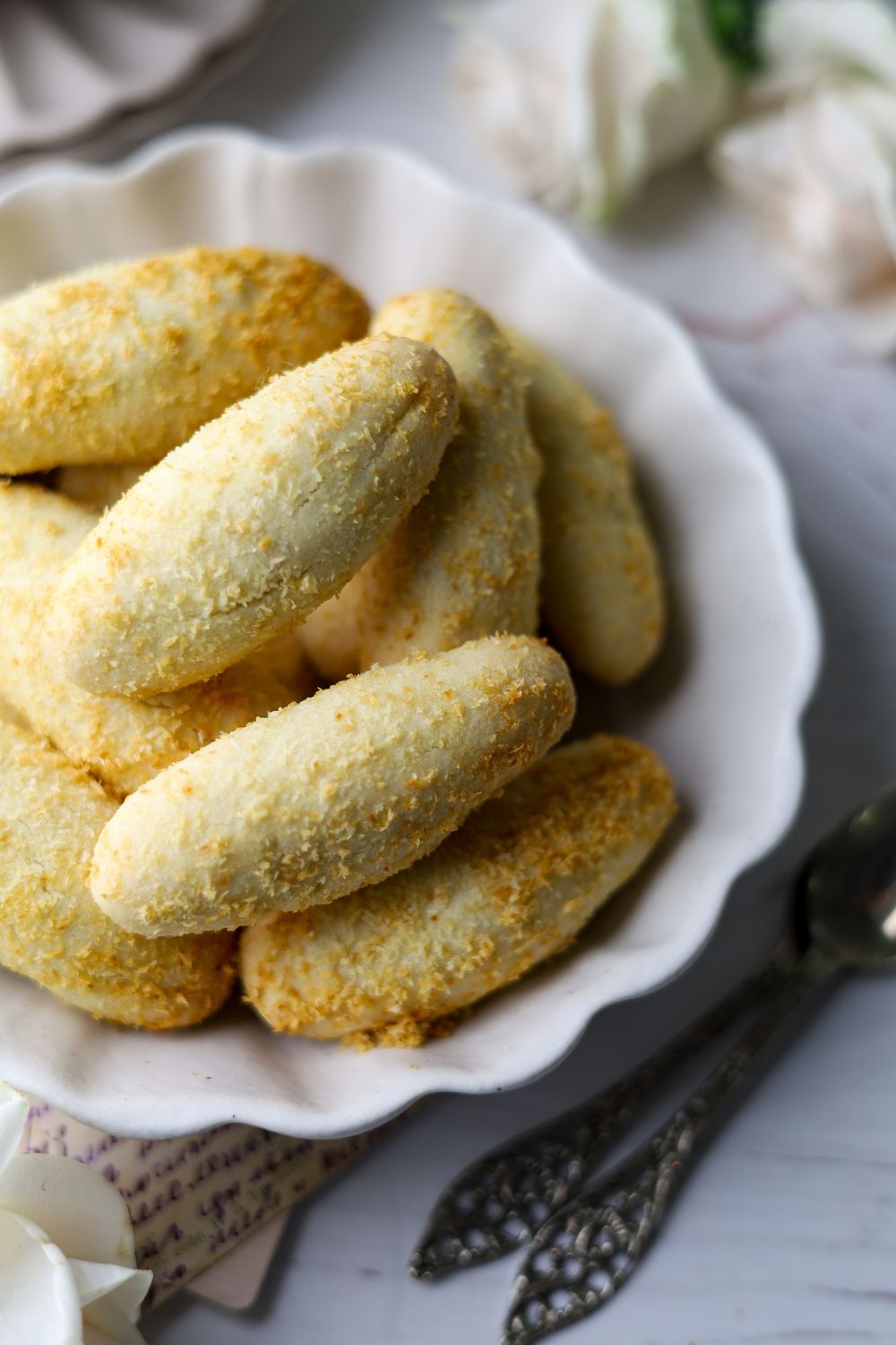Date Roll Biscuit in a white bowl