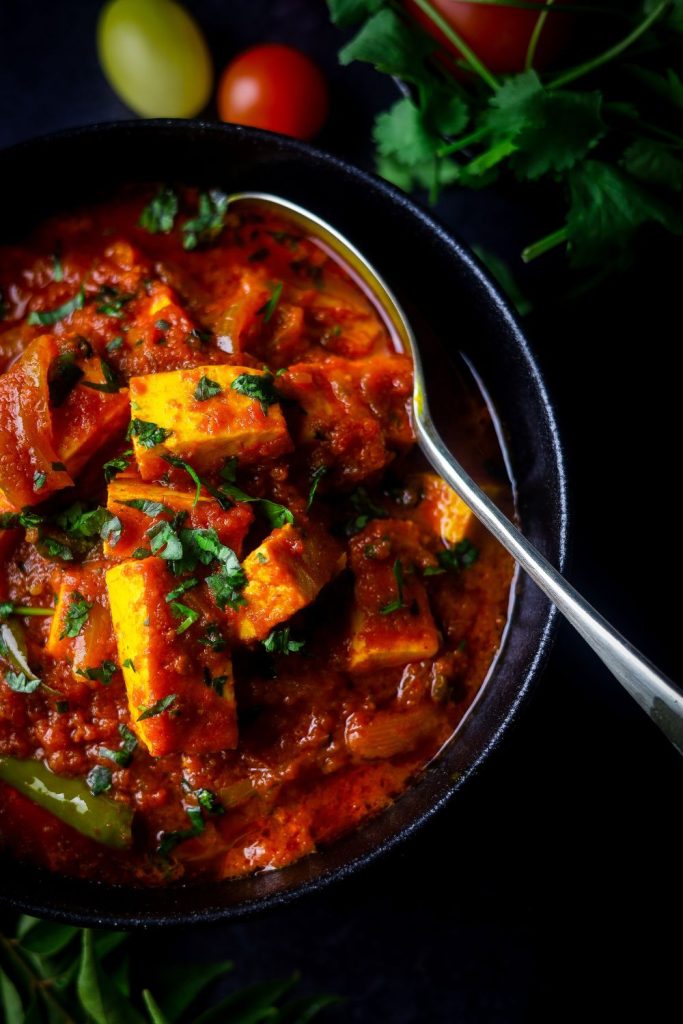 Paneer Chutney in a black bowl
