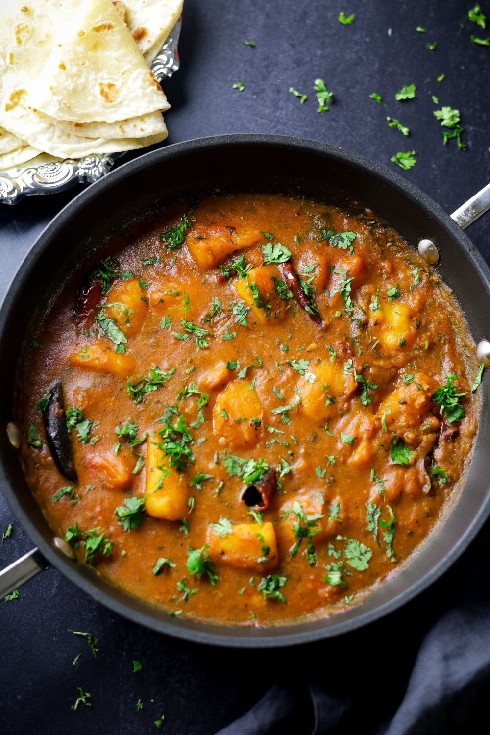 Potato Curry in a black pot